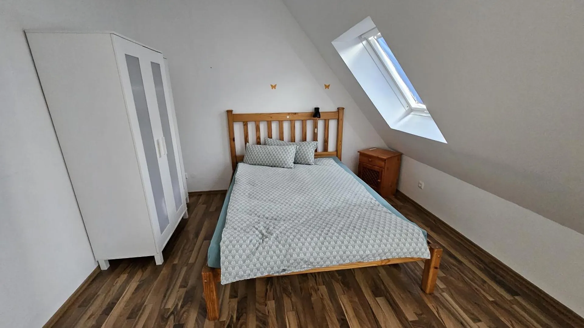 Mi Casa Es Su Casa - 2 Zimmerwohnung Mit Tiefgaragenparkplatz Krumbach 0*,  Germany